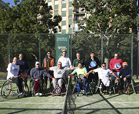 El campus de Blasco Ibáñez ha acogido el II torneo de pádel inclusivo